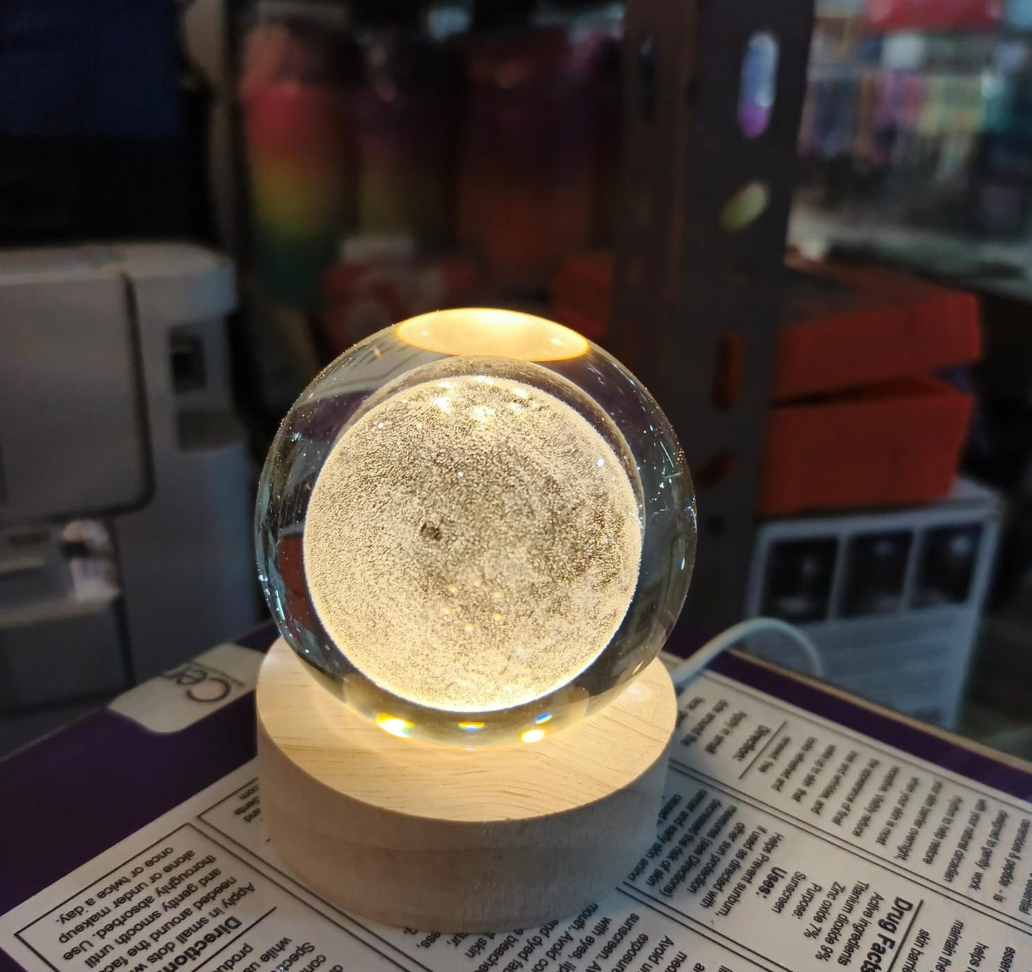 3D Saturn Crystal Ball Night Light with Wooden Base 🌌✨